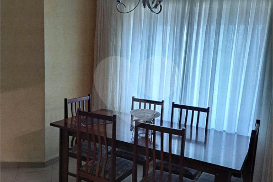 Sobrado à venda com 3 quartos em Tremembé, São Paulo, SP