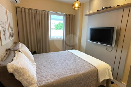 Apartamento à venda com 3 quartos, sendo 1 suíte, em São Bento, Cabo Frio, RJ