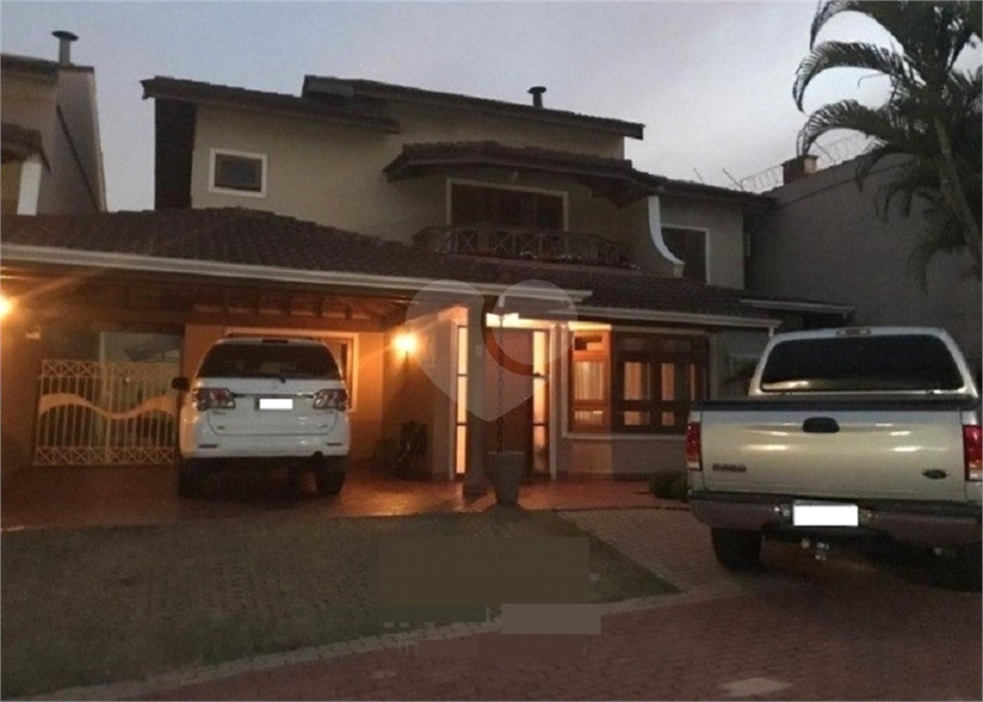 Casa à venda com 5 suítes no condomínio Jardim São Felipe, Atibaia - SP