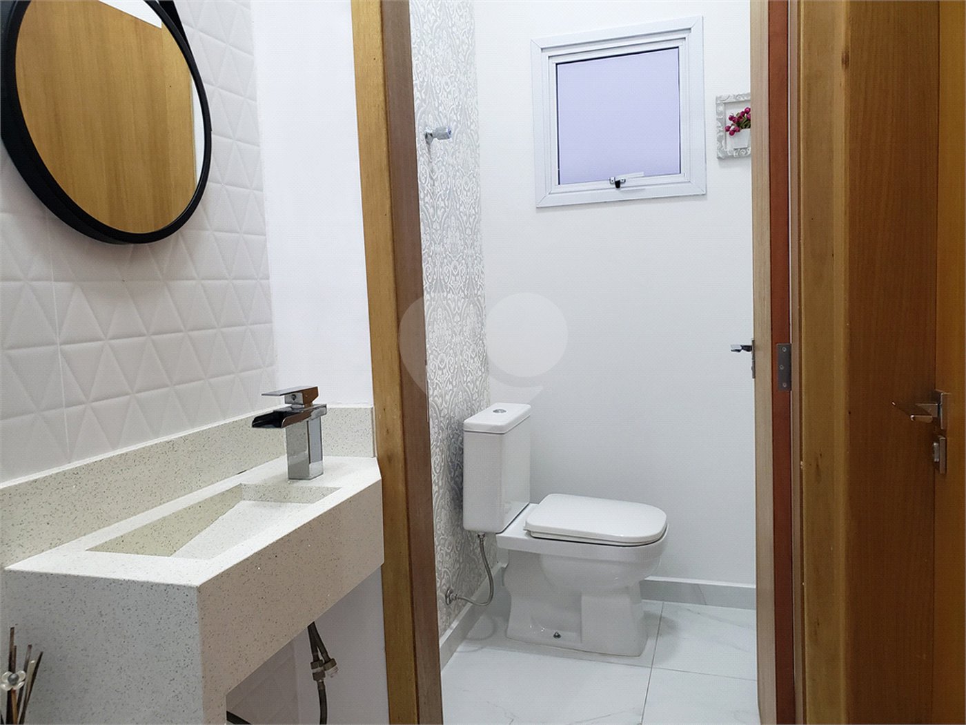 Casa à venda com 3 suítes no condomínio Residencial Veredas, Mogi das Cruzes - SP