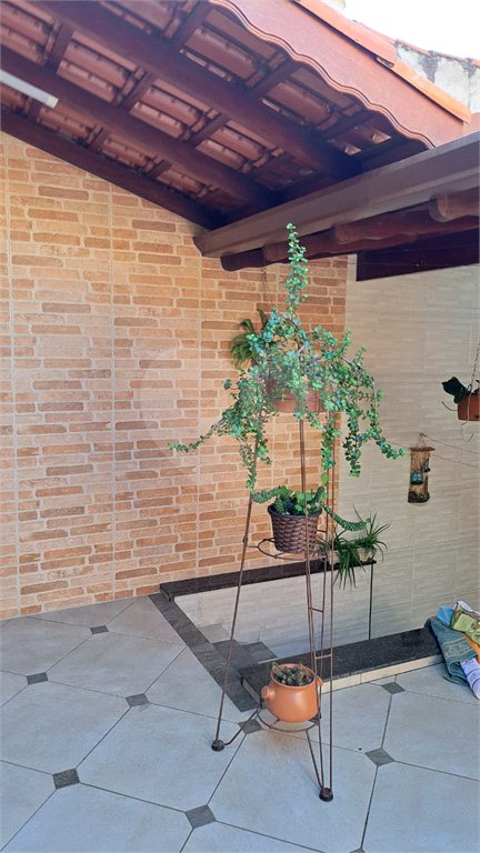 Casa à venda com 3 quartos, sendo 1 suíte,  em Jardim Universo, Mogi das Cruzes, SP