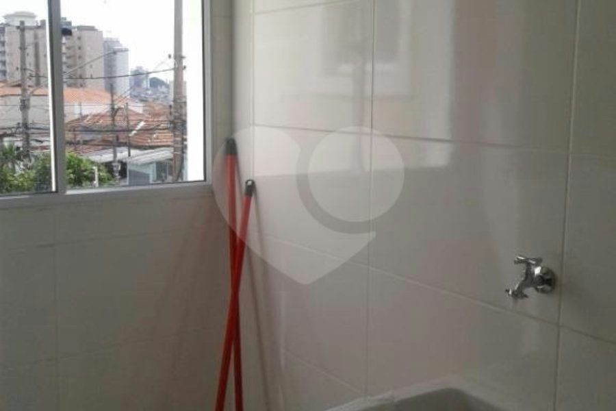 Casa à venda com 1 quarto no condomínio Camila I, São Paulo - SP
