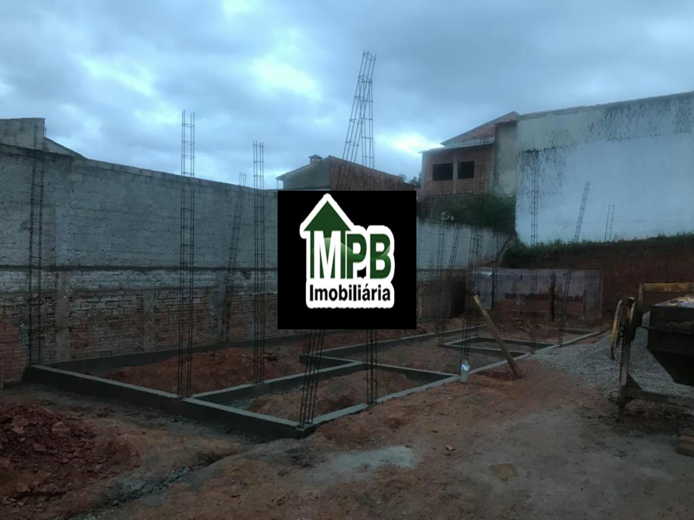 Casa à venda com 2 quartos, sendo 1 suíte, em Parque Esmeralda, Sorocaba, SP