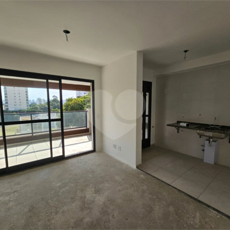 Apartamento à venda com 3 quartos, sendo 1 suíte, em Alto da Boa Vista, São Paulo, SP