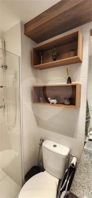 Apartamento à venda ou para alugar com 1 suíte em República, São Paulo, SP