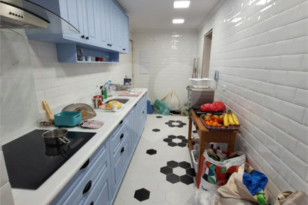Apartamento à venda com 3 quartos, sendo 1 suíte, em Paraíso do Morumbi, São Paulo, SP