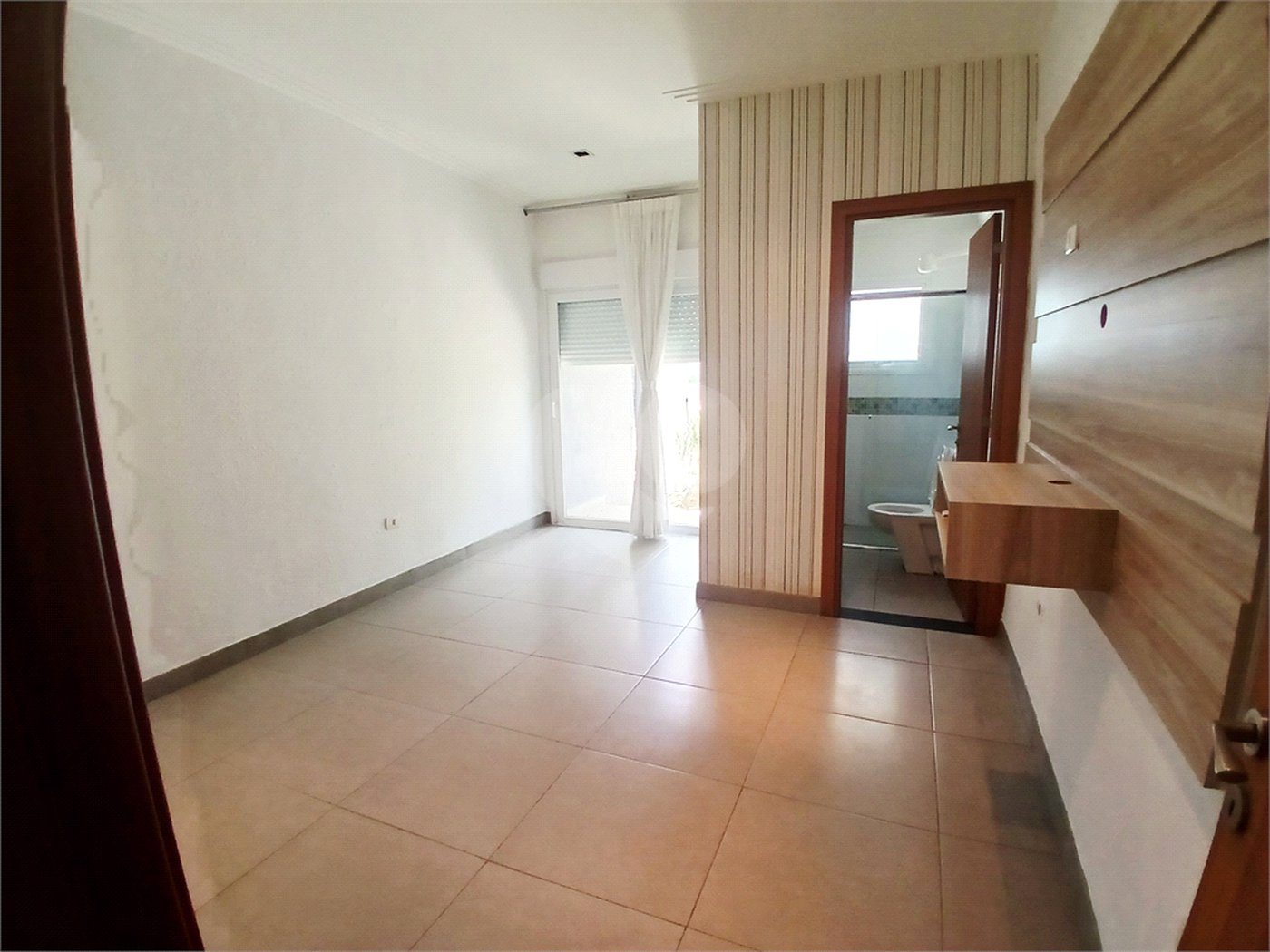 Casa Térrea à venda com 3 suítes em Anchieta, São Bernardo do Campo, SP