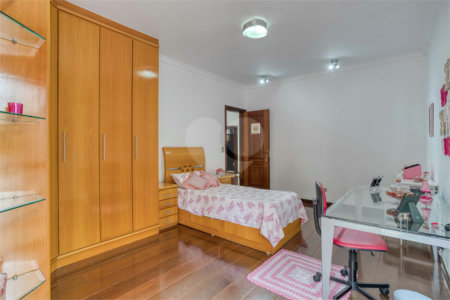 Sobrado à venda com 3 quartos, sendo 2 suítes, em City Campo Grande, São Paulo, SP