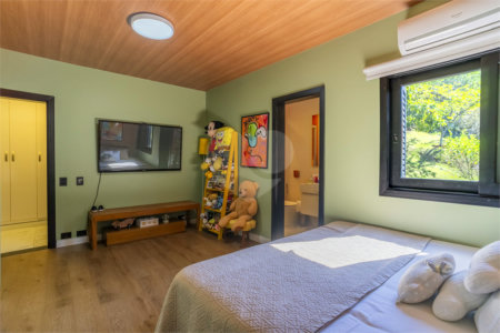 Casa à venda com 5 suítes no condomínio Vale da Santa Fé, Vinhedo - SP