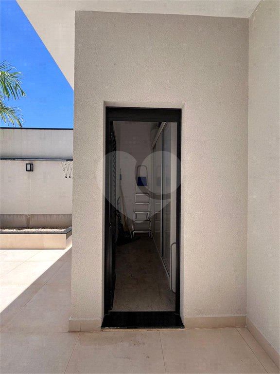 Casa à venda com 3 quartos, sendo 1 suíte, no condomínio Cond Laguna, Indaiatuba - SP