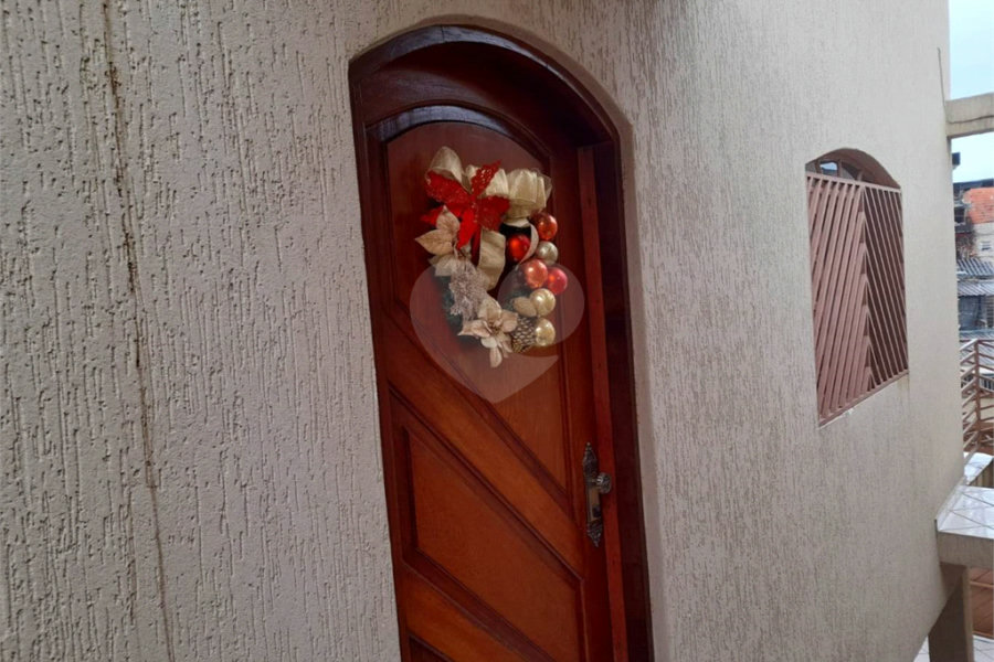 Sobrado à venda com 3 quartos no Brasilândia, São Paulo, SP