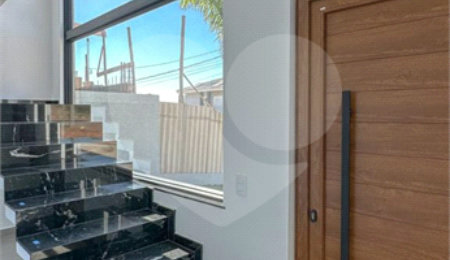Casa à venda com 3 suítes no condomínio Shamballa 3, Atibaia - SP