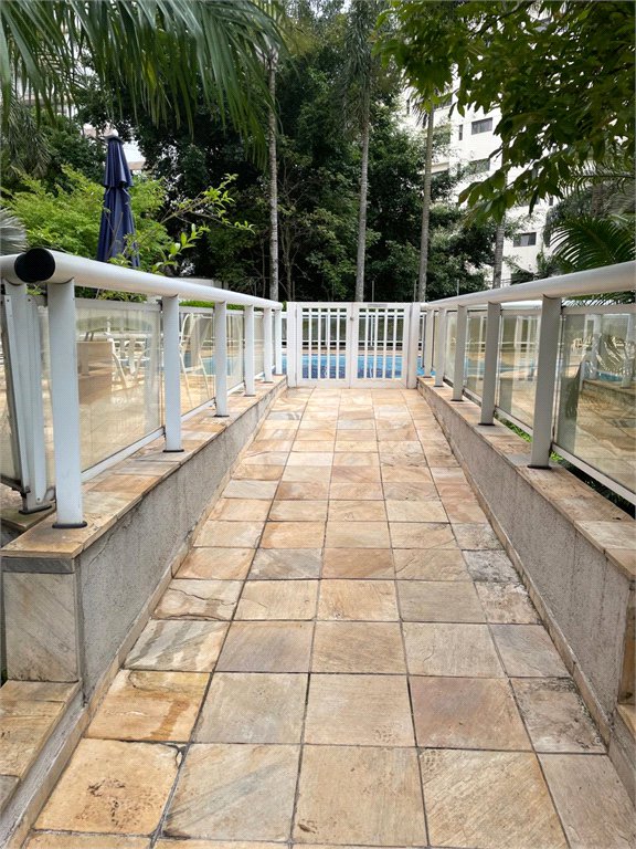 Apartamento à venda com 3 suítes em Campo Belo, São Paulo, SP