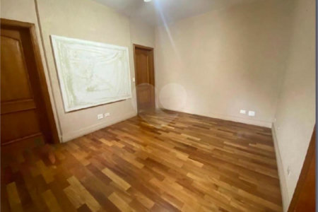 Apartamento à venda com 3 suítes em Vila Suzana, São Paulo, SP
