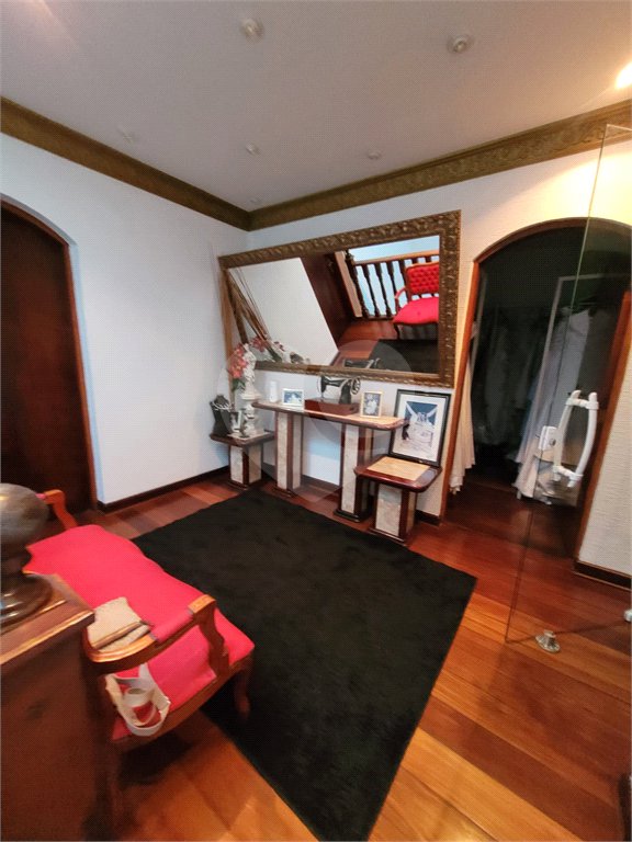 Casa à venda com 4 quartos, sendo 2 suítes,  em Vila Bela Flor, Mogi das Cruzes, SP