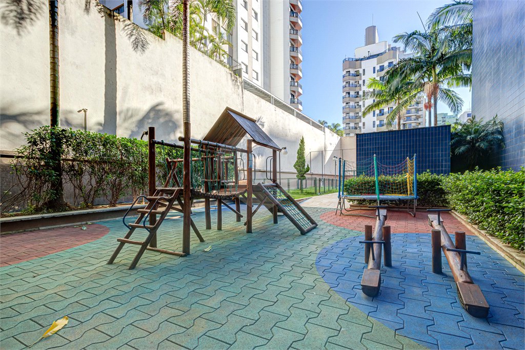Apartamento à venda com 4 suítes em Moema, São Paulo, SP
