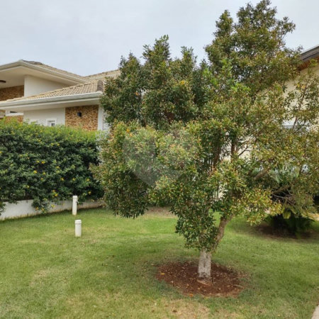Casa à venda com 4 quartos, sendo 2 suítes, no condomínio Primavera, Salto - SP