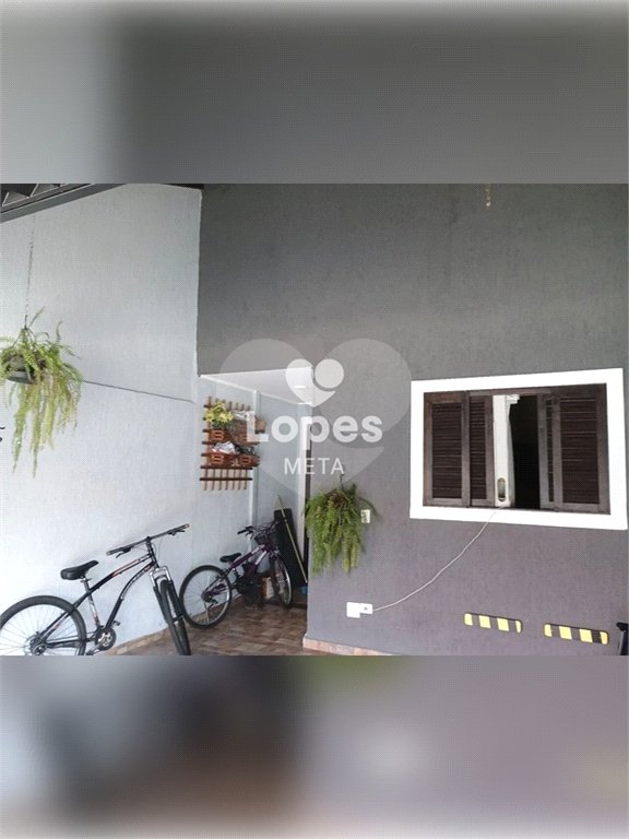 Casa à venda com 2 quartos em Conjunto Residencial Galo Branco, São José dos Campos, SP