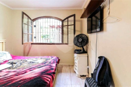Sobrado à venda com 3 quartos, sendo 1 suíte, em Jardim Bonfiglioli, São Paulo, SP