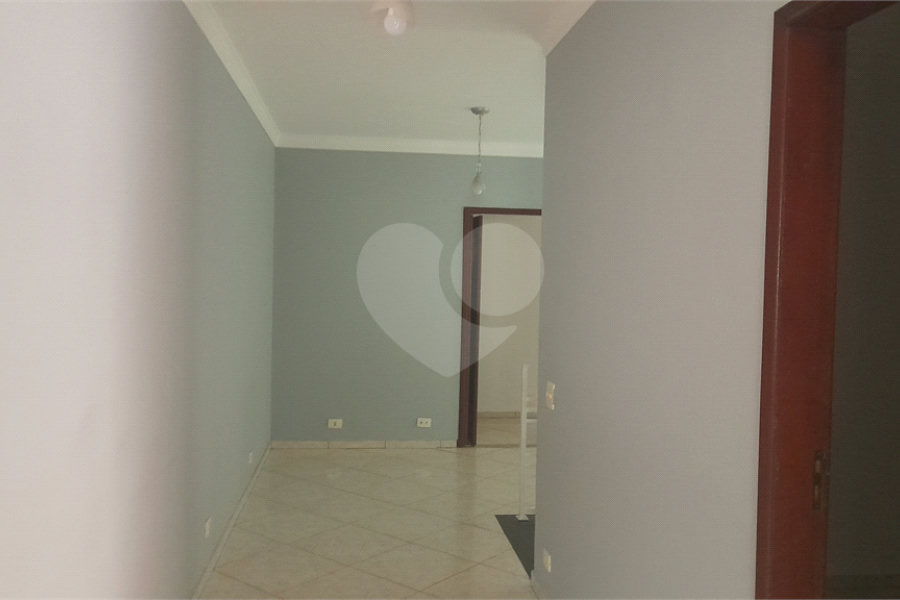 Sobrado à venda com 3 quartos, sendo 1 suíte, em Tremembé, São Paulo, SP