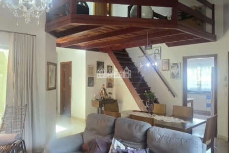 Casa térrea com vista para a Pedra Grande em Atibaia