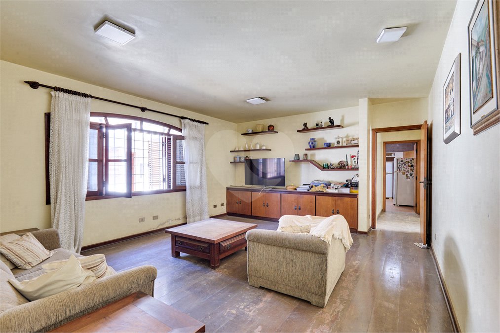 Casa de Vila à venda com 4 suítes em Granja Julieta, São Paulo, SP