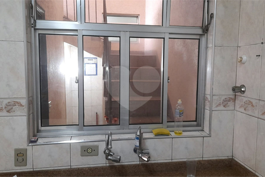 Casa de Vila à venda com 3 quartos, sendo 1 suíte, em Pari, São Paulo, SP