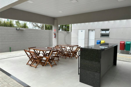 Casa à venda ou para alugar com 2 quartos no condomínio Residencial Caxangá 2, Suzano - SP