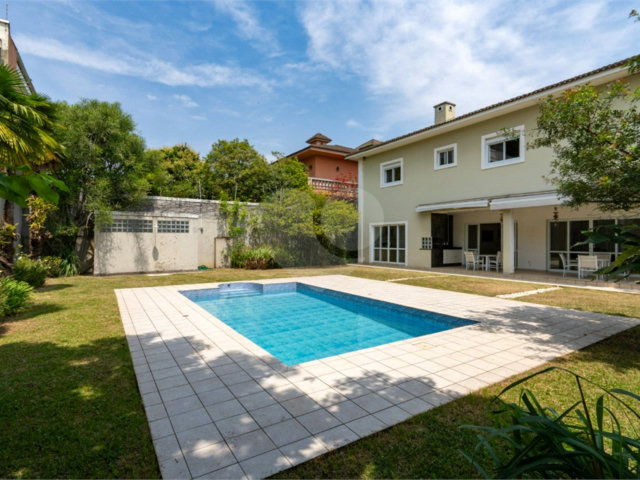 Casa à venda com 4 suítes em Morumbi, São Paulo, SP