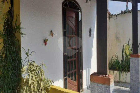 Casa à venda com 1 suíte em Campo Grande, Rio de Janeiro, RJ