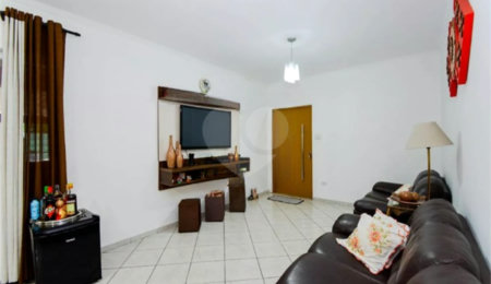 Casa à venda com 3 quartos, sendo 1 suíte, em Jardim Aida, Guarulhos, SP