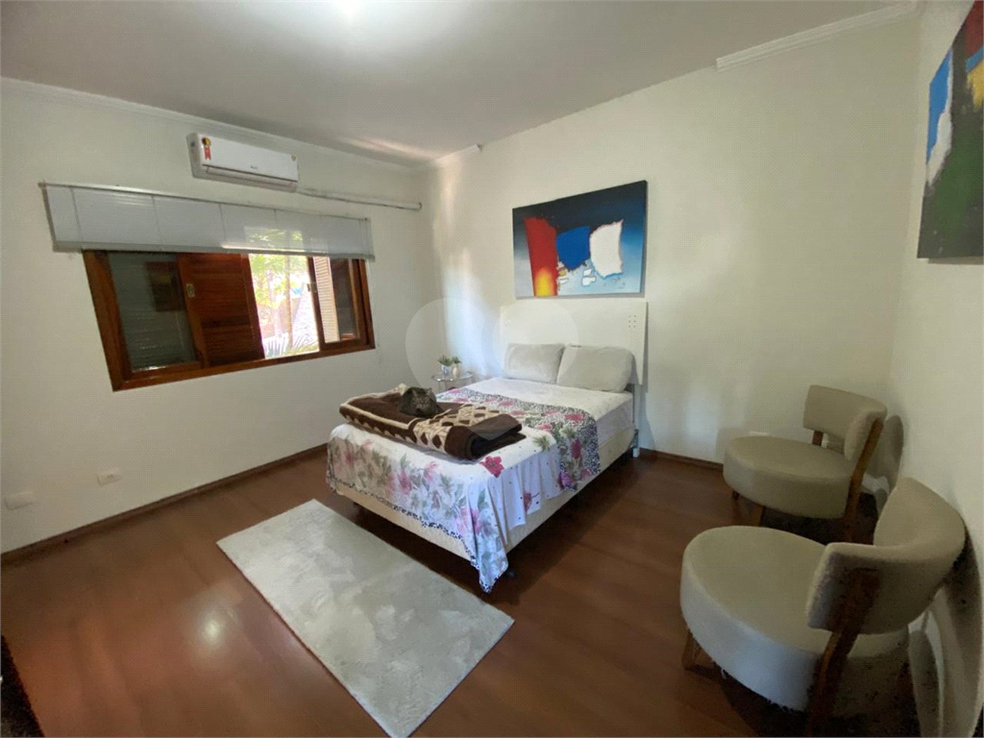 Sobrado à venda com 5 quartos, sendo 3 suítes, em Tremembé, São Paulo, SP
