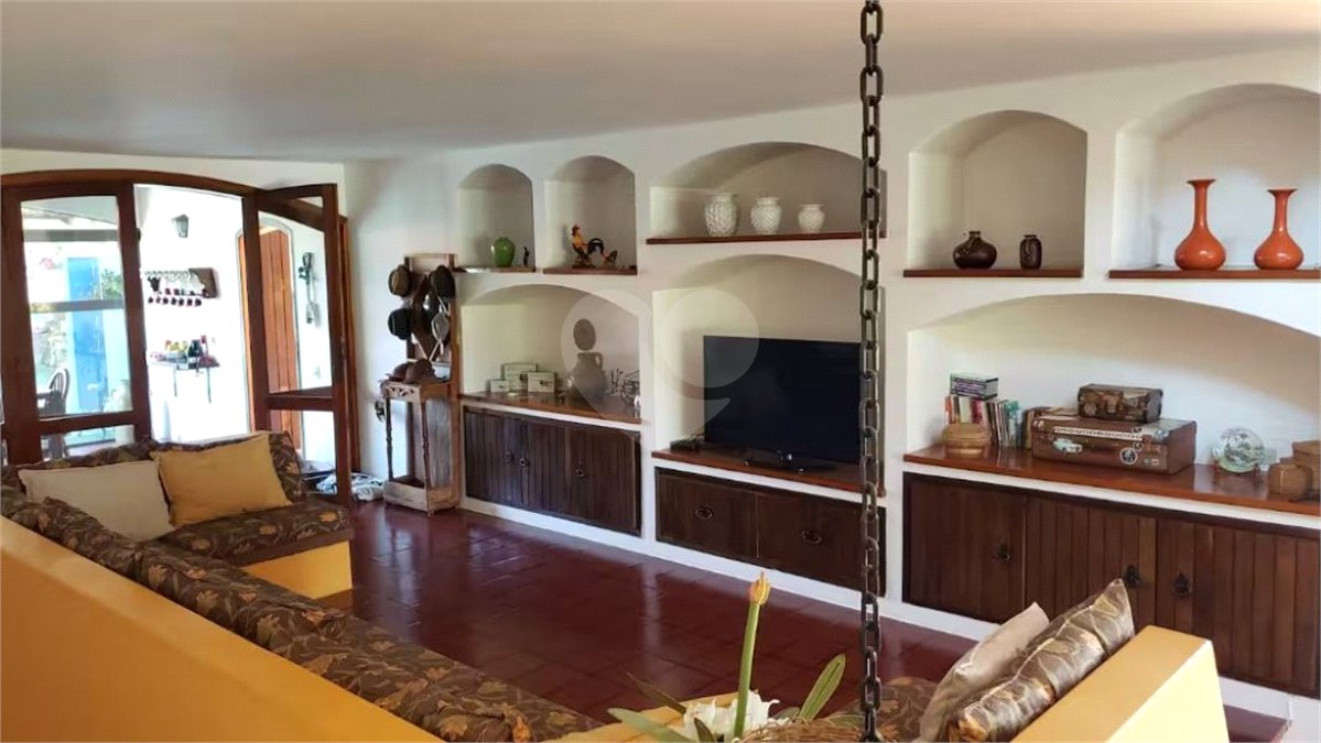Sítio à venda com 6 quartos, sendo 5 suítes, em Dos Mimis, Piracaia, SP