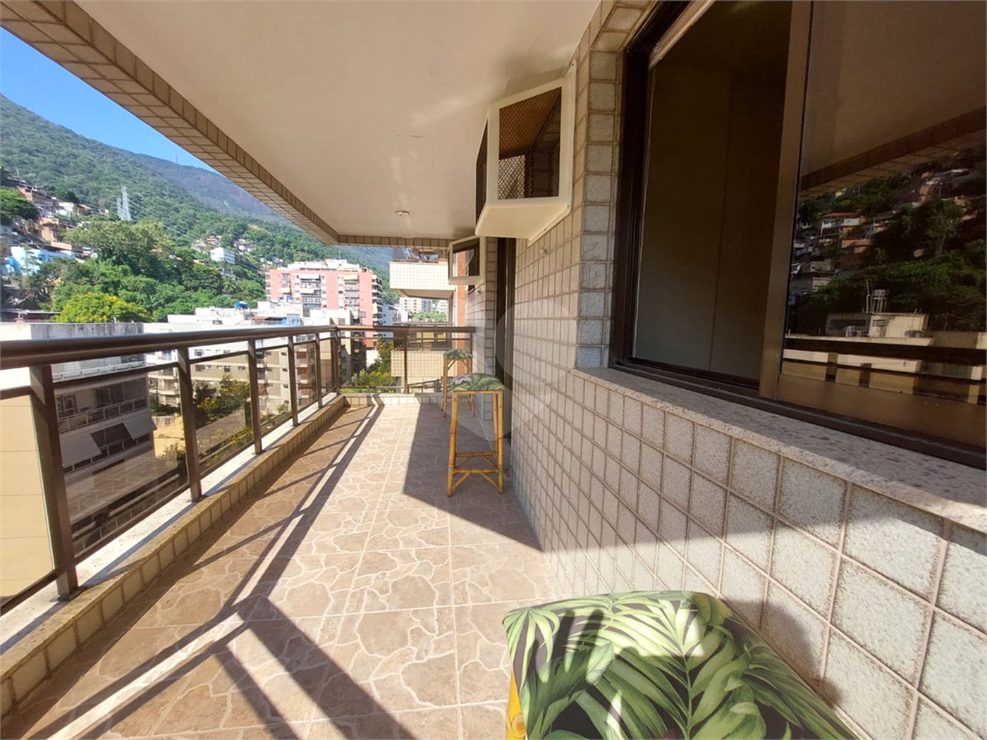Apartamento à venda com 4 quartos, sendo 1 suíte, em Tijuca, Rio de Janeiro, RJ