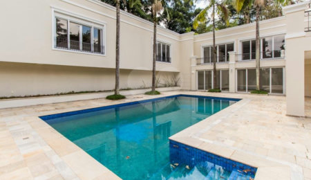 Casa à venda ou para alugar com 4 suítes no condomínio Chácara Flora, São Paulo - SP