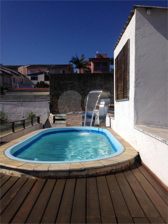 Casa à venda com 3 quartos, sendo 1 suíte,  em Vila Suissa, Mogi das Cruzes, SP