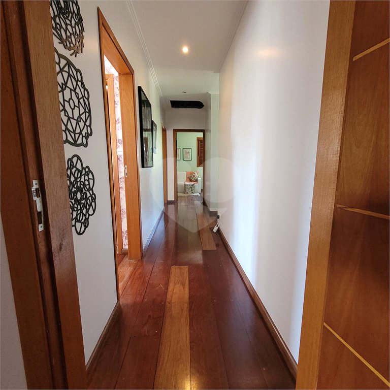 Sobrado à venda com 4 suítes em Rancho Grande, Mairiporã, SP