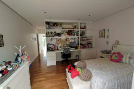 Casa à venda ou para alugar com 4 suítes no condomínio Solares Vila Europa, São Paulo - SP