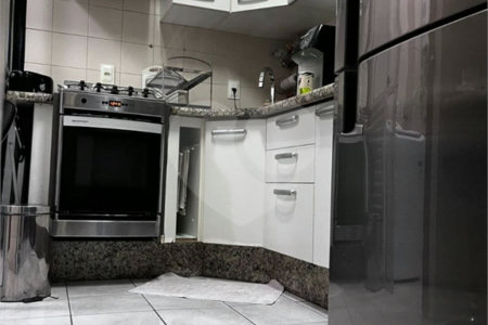 Casa à venda com 3 quartos, sendo 1 suíte,  no condomínio Liberty Village, São Paulo - SP