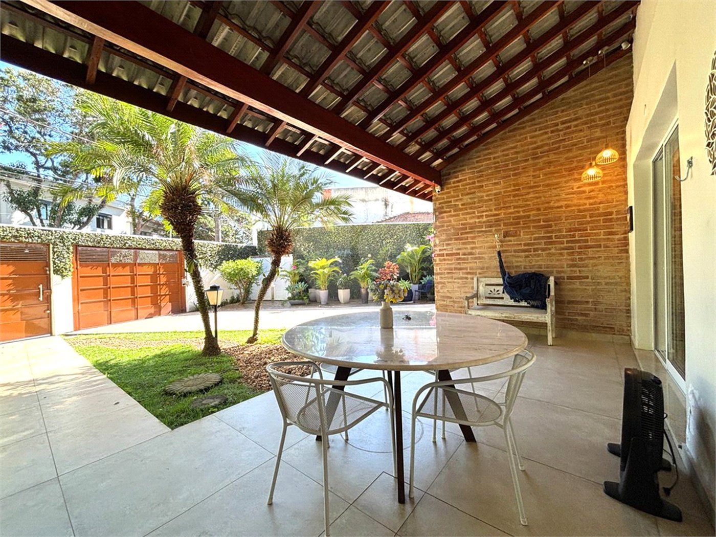 Casa térrea em rua sem saída com guarita 24hs - Tremembé - São Paulo/SP