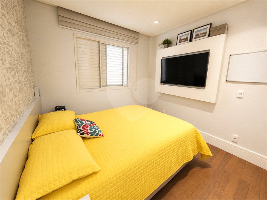 Apartamento reformado com 186 m² em Santa Cecília