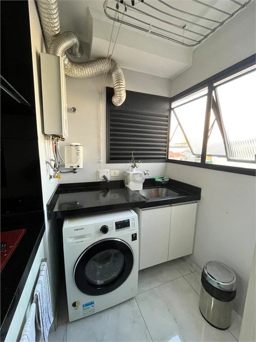 Apartamento à venda com 3 quartos, sendo 1 suíte, em Vila Hamburguesa, São Paulo, SP
