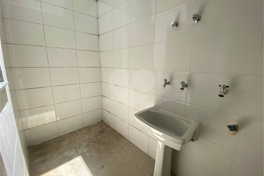 Casa para alugar com 3 quartos, sendo 1 suíte,  no condomínio Villagio DI Maria, São Paulo - SP
