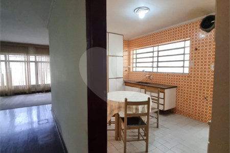 Casa à venda com 3 quartos, sendo 1 suíte,  em Jardim Leonor Mendes de Barros, São Paulo, SP