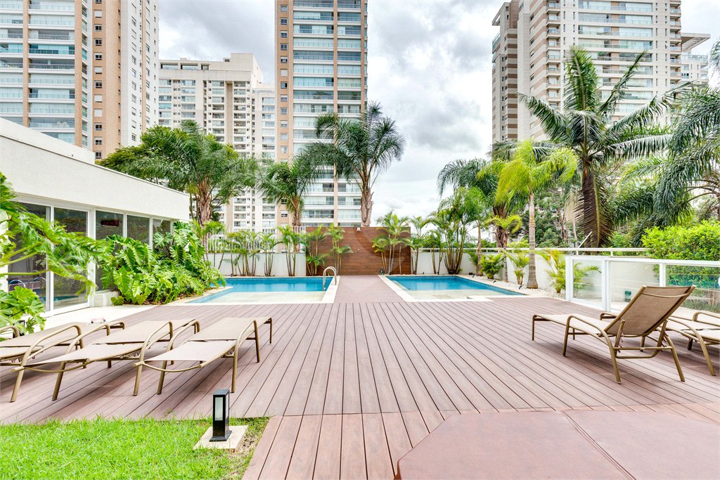 Apartamento à venda com 4 suítes em Campo Belo, São Paulo, SP