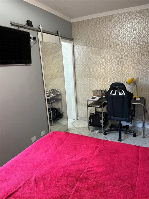 Casa à venda com 3 quartos, sendo 2 suítes, no condomínio Palmas, São Paulo - SP