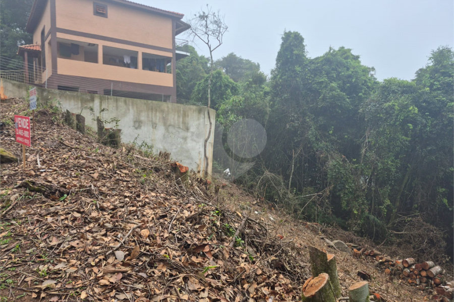 Terreno à venda no condomínio Parque Imperial da Cantareira, Mairiporã - SP