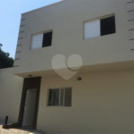 Casa de Vila à venda com 2 quartos em Jardim São Felipe, Atibaia, SP