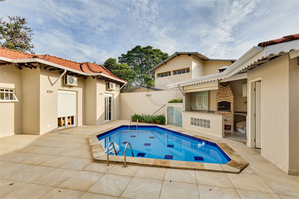 Casa de Vila à venda com 4 quartos, sendo 2 suítes, em Campo Grande, São Paulo, SP
