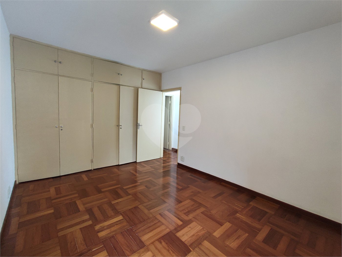 Casa para alugar com 4 quartos, sendo 2 suítes, no condomínio Comendador Elias Zarzur, São Paulo - SP